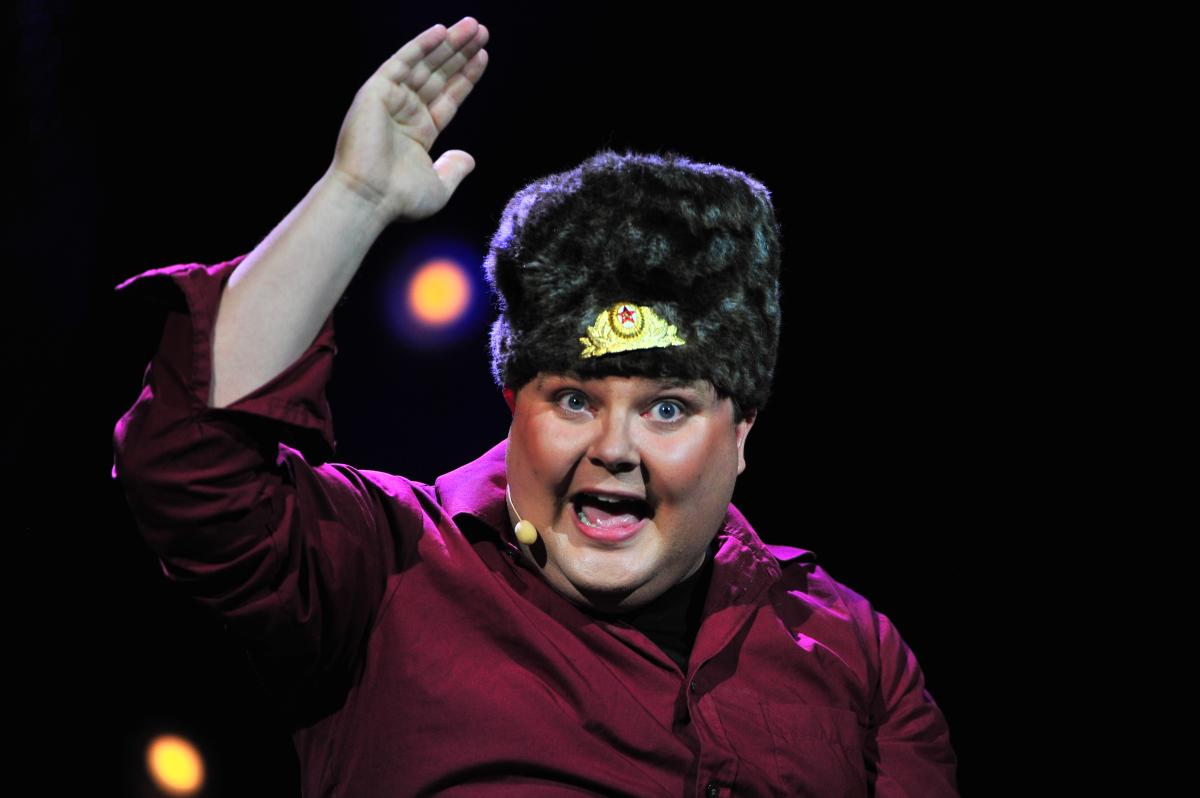 Alle skapere har rettigheter til sine åndsverk, det gjelder også amatører. Her er Tommy Berg i Altarevyen, som ble norgesmester i monolog under NM i revy 2011. Foto: Tor Ivar Viken/NRF. 